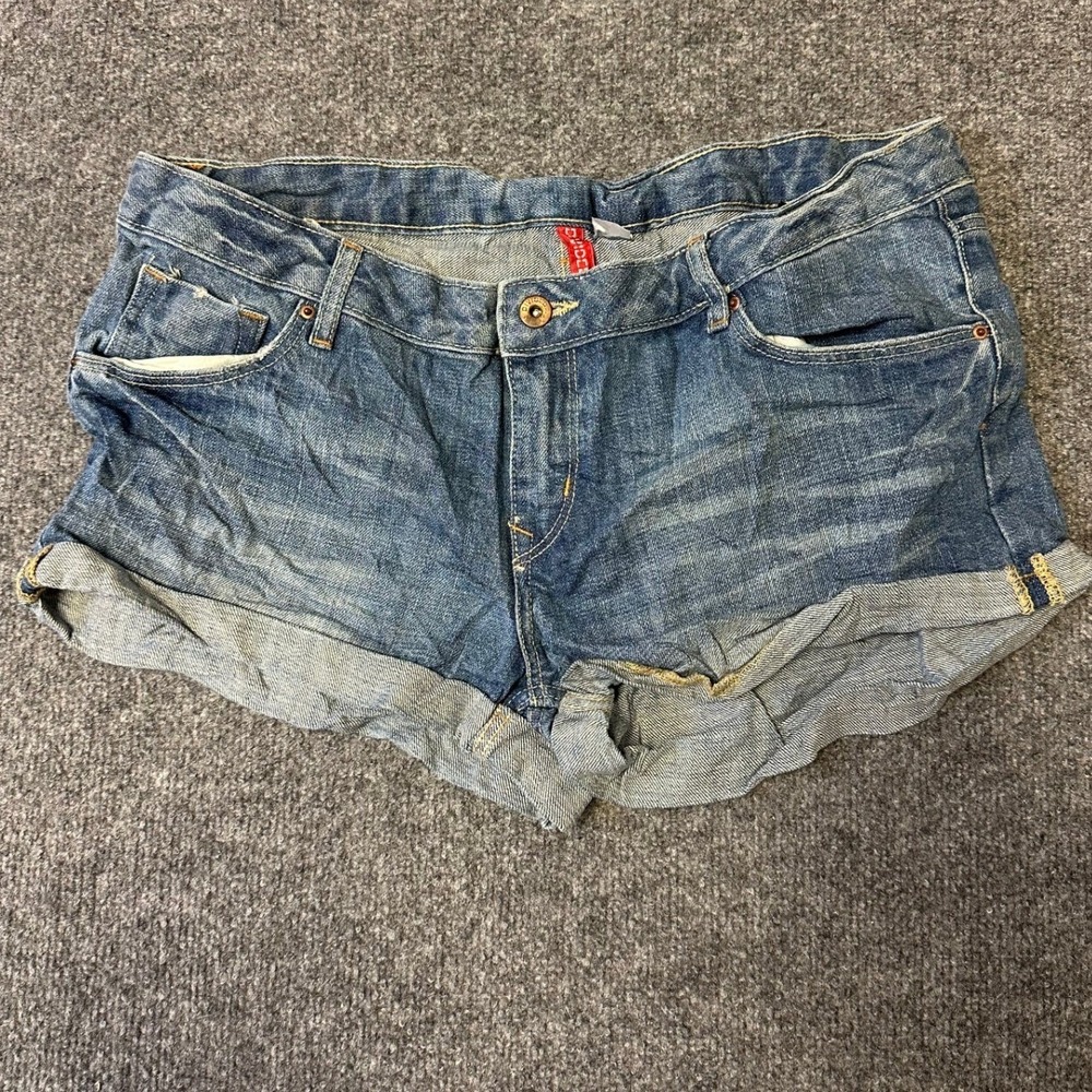 H&M Denim Shorts Womens Size 12 Blue Cuffed Cotton Casual Five Pocket Classic